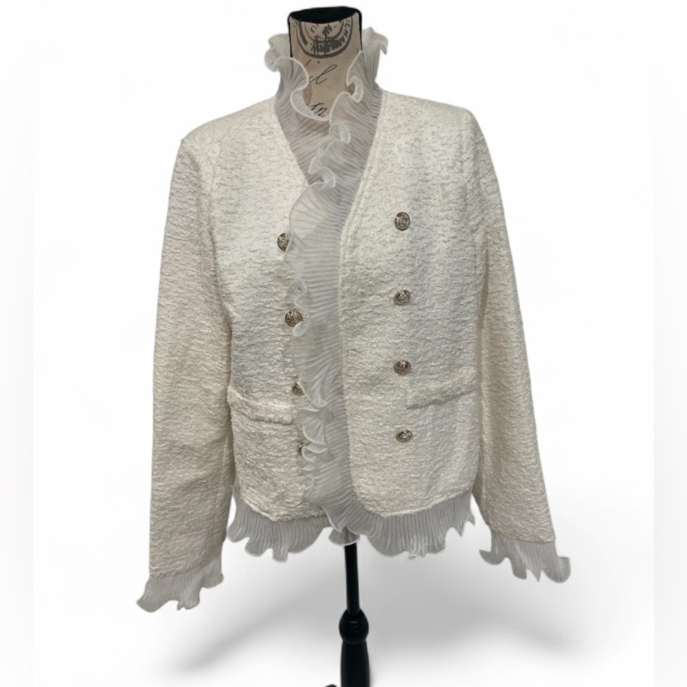 Evafreedom XL White Ruffle Tweed Blazer Jacket Gold Buttons Elegant Classic ✨